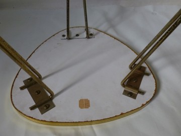 Vintage driehoek plantentafeltje/ bijzettafeltje.