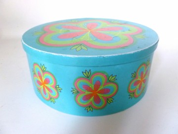 Vrolijk vintage blik van Ira Denmark.