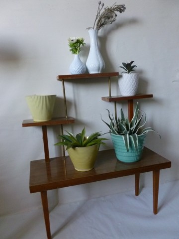 Super hip vintage plantentafeltje.