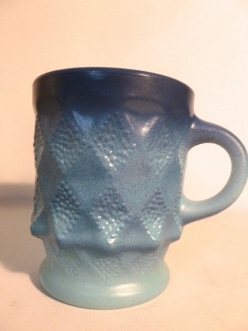 Vintage Fire-King mok