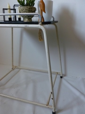 Vintage industrieel ziekenhuis/ tandarts tafeltje