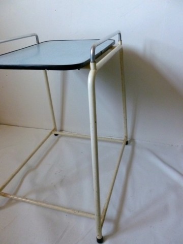 Vintage industrieel ziekenhuis/ tandarts tafeltje